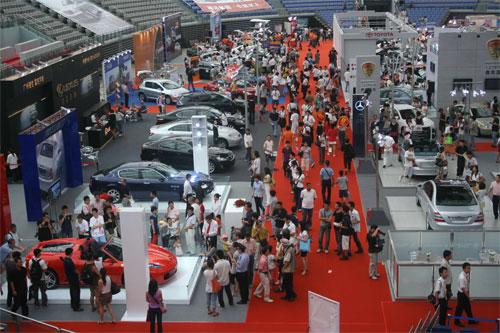 第四屆廣州購(gòu)車(chē)節(jié)圓滿(mǎn)落幕 3天吸引10萬(wàn)人潮，汽車(chē)租賃服務(wù)成亮點(diǎn)